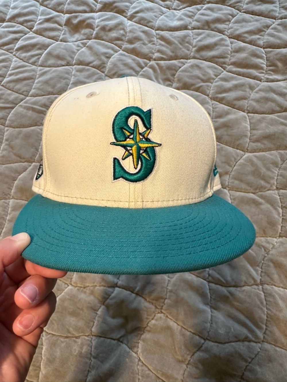 New Era Seattle Mariners Cream and Teal Hat